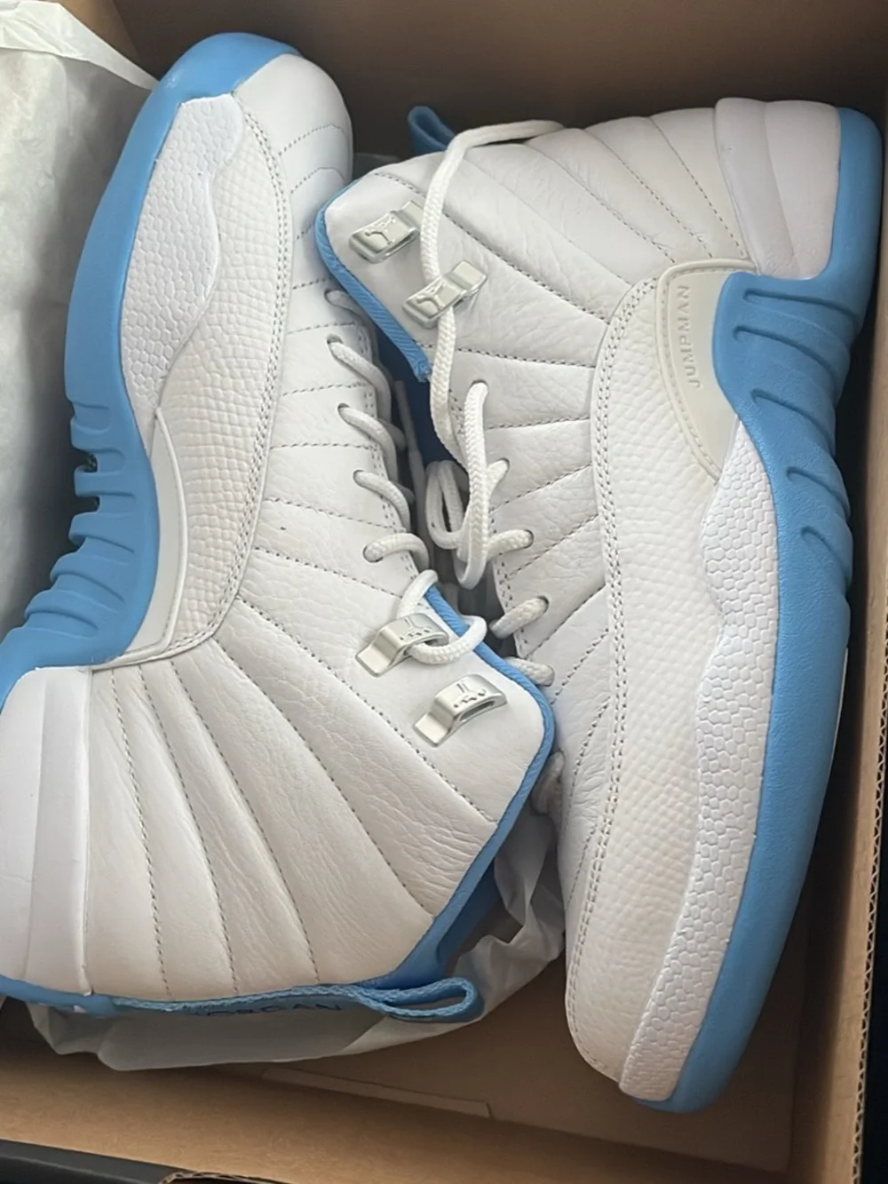 Kids White and Light Blue Athletic Sneakers size 7 kids brand new